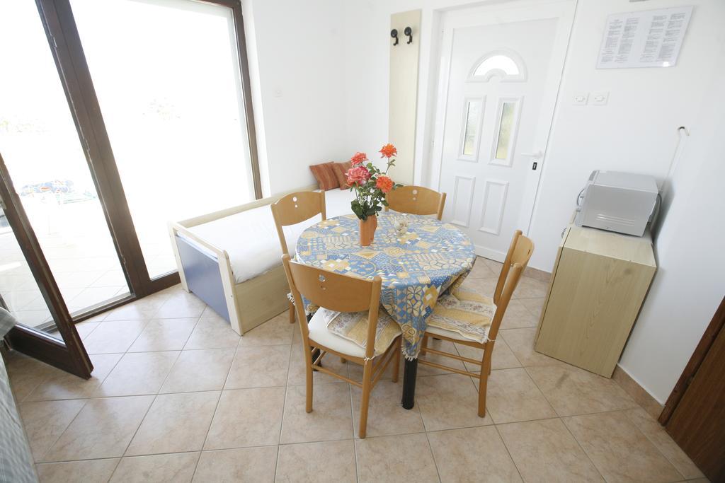 Apartments Roza Miskovici Экстерьер фото