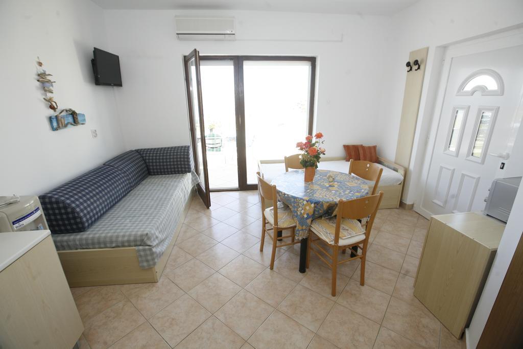 Apartments Roza Miskovici Экстерьер фото